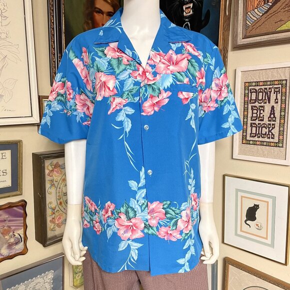 Vintage Helenas Blue & Pink 100% Polyester Hawaiian Floral ButtonUp Shirt Size M - Picture 1 of 4